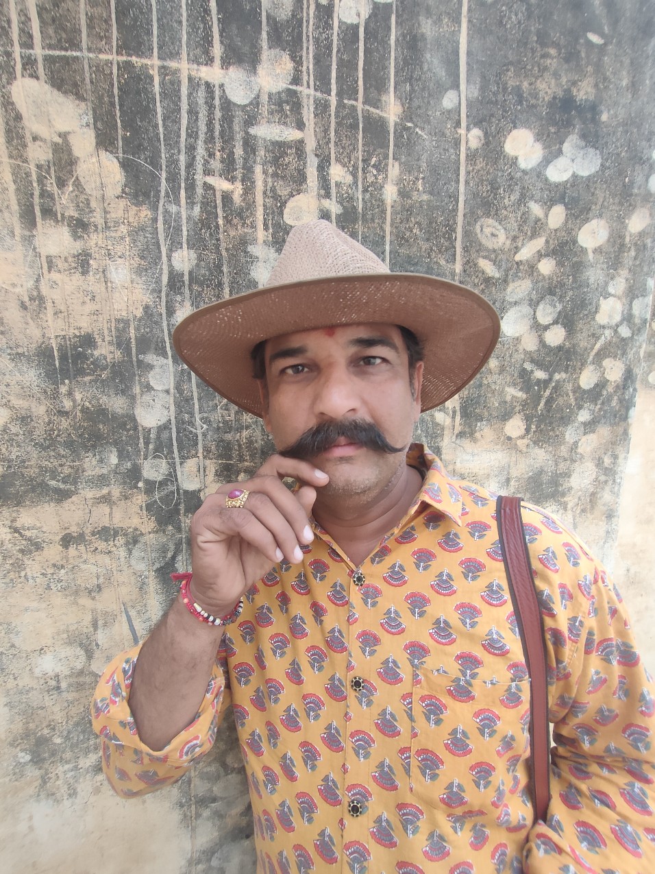 Vivek Vivek